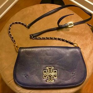 Tory Burch Britten Clutch (Navy Blue)